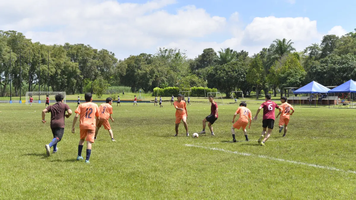 Jornada de Interclases de Fútbol : Noveno, Décimo y Once 🏆⚽
