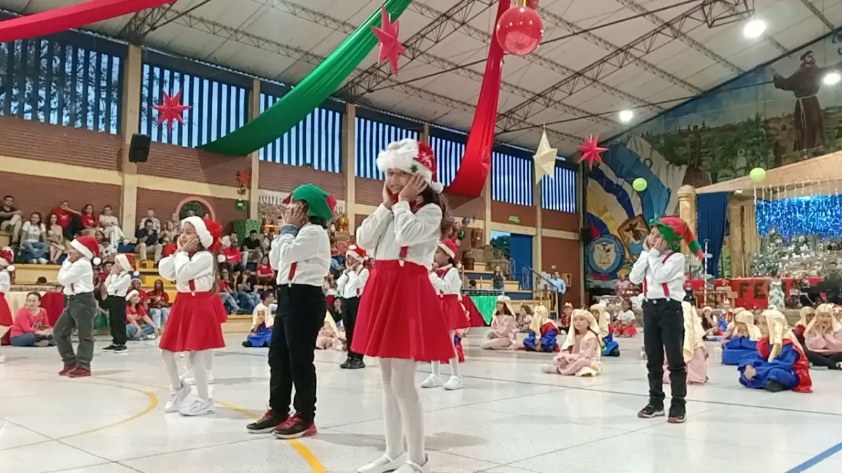 Inicio de la Navidad en la Familia Damianista