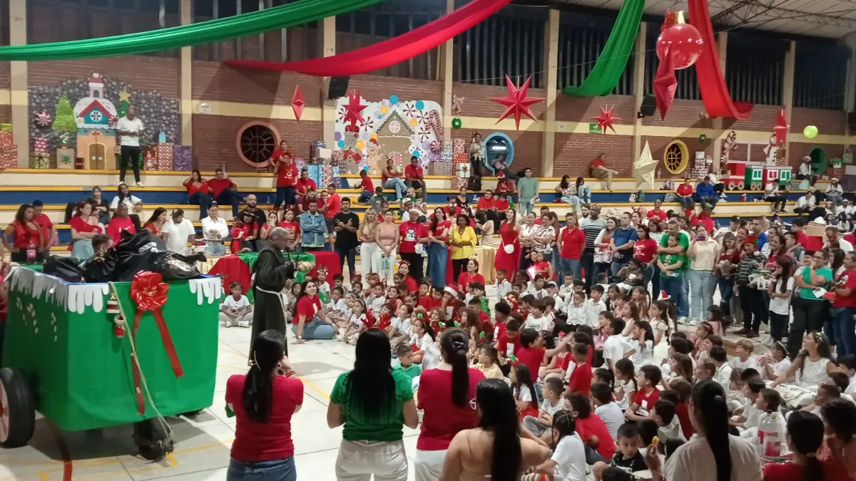 Inicio de la Navidad en la Familia Damianista